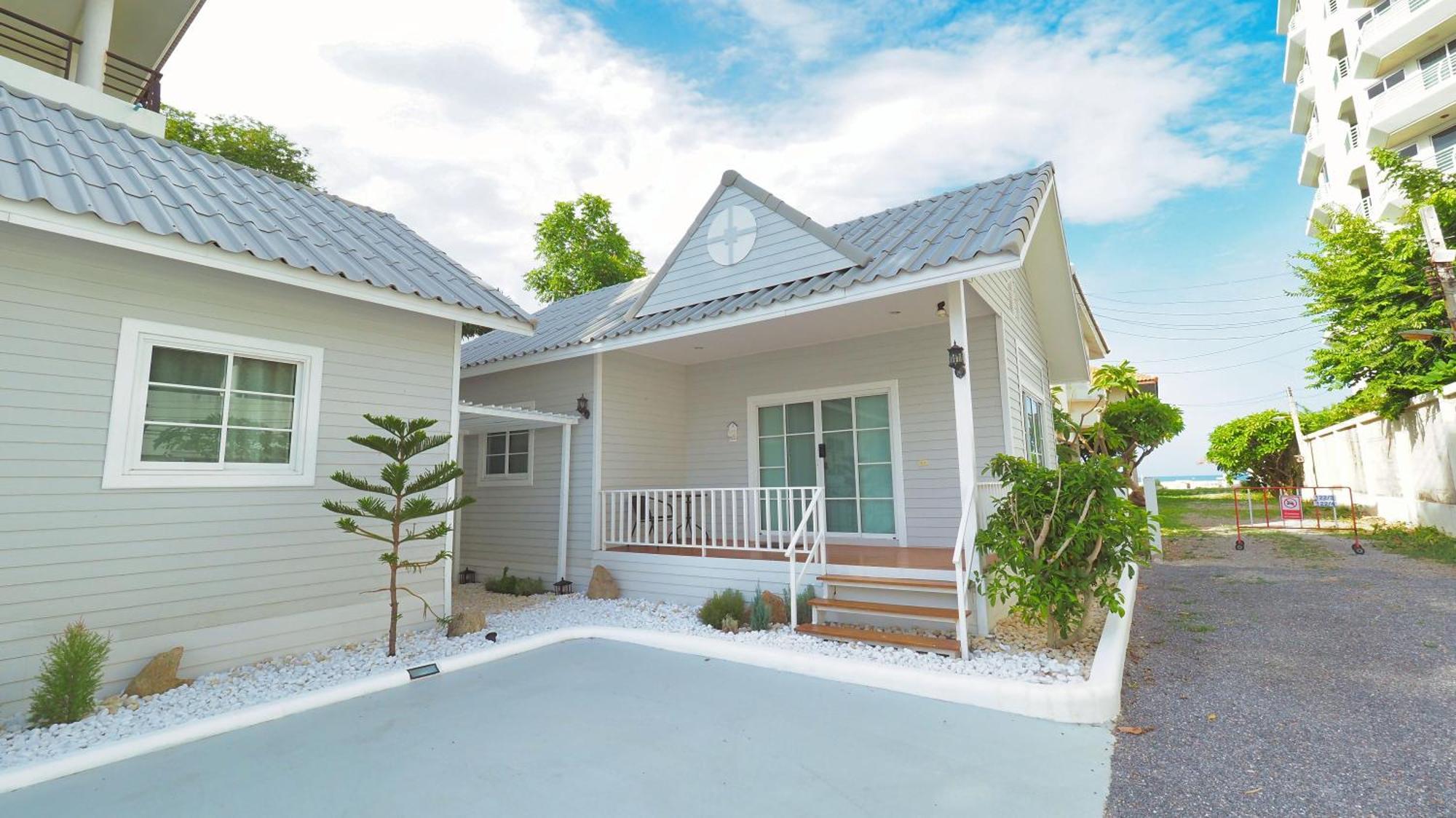 Baan Casita With Private Seaside Cottage Hua Hin Exterior photo
